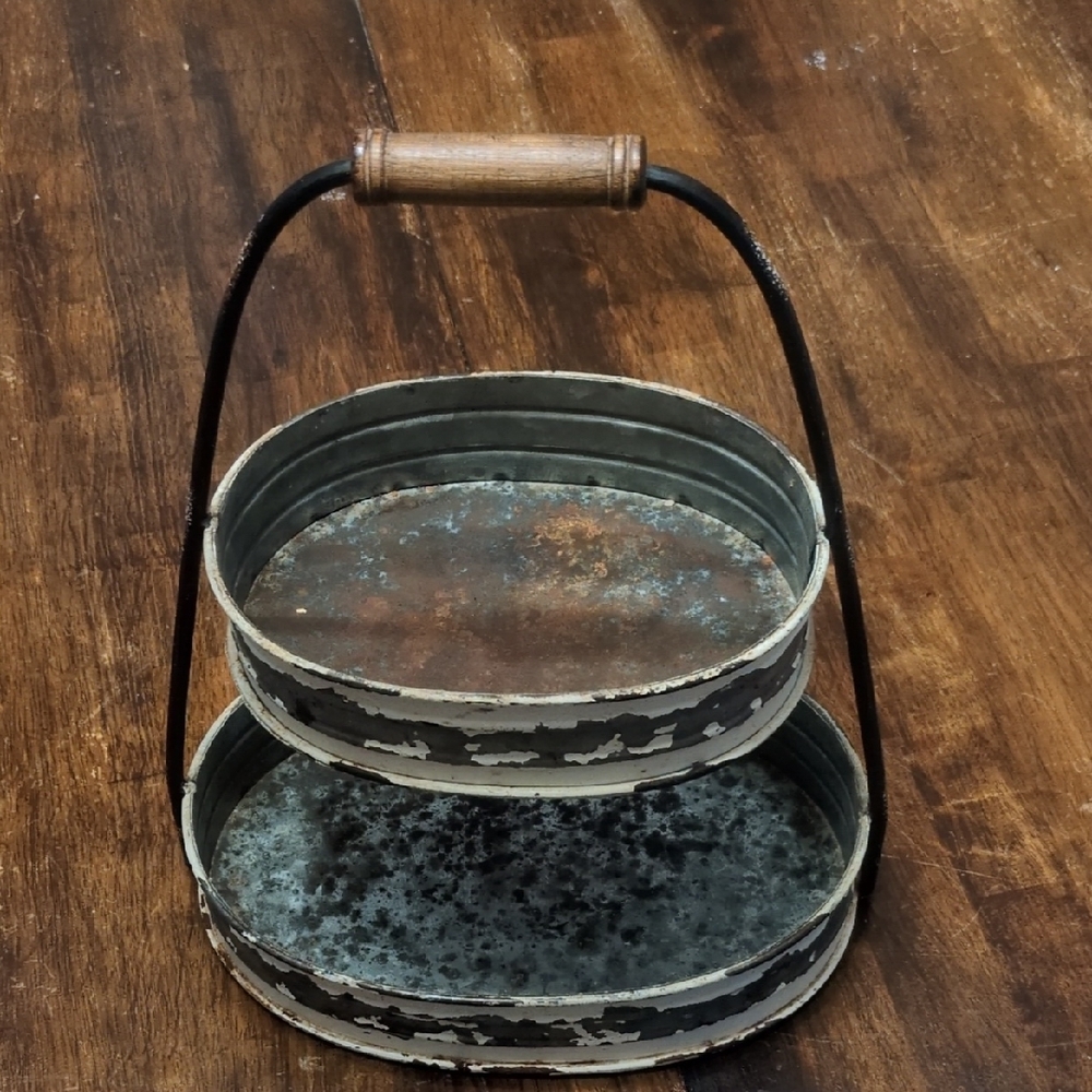 Rustic Two-Tier Metal Tray - Picture 7 of 7